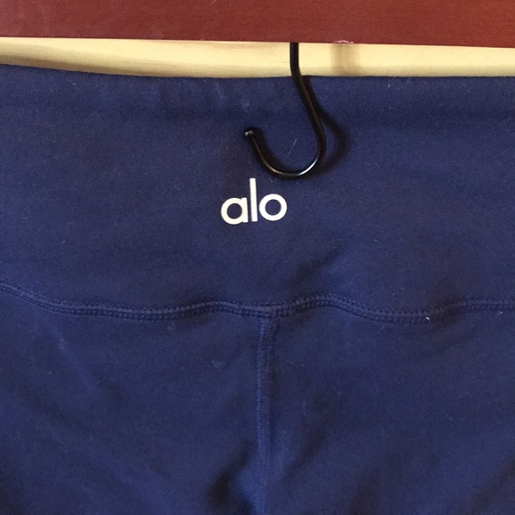 Alo Yoga High-Waist Moto Sport Leggings with Mesh Panels Size Medium - Picture 8 of 11